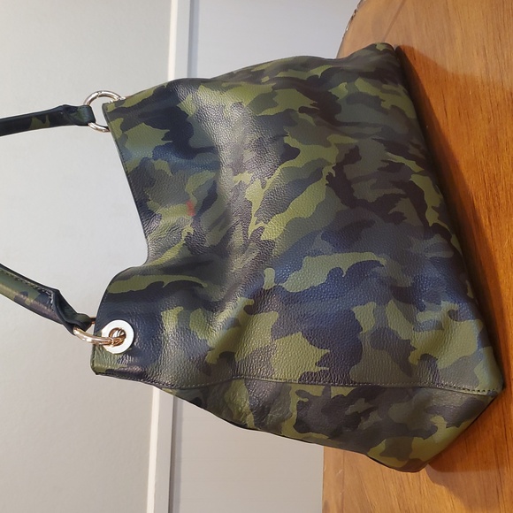 NWOT Mark & Graham Camo Build A Bag - Picture 2 of 12